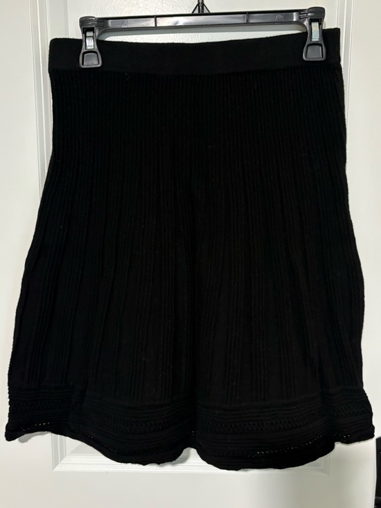 Sophie Max Dresses & Skirts - Sophie Max Black Ribbed Knit A-Line Skirt Size Medium